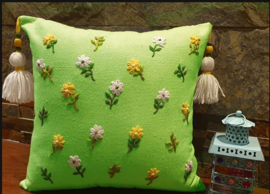 وسادة — Lazy Daisy Flower — Cushion — Lazy Daisy Flower (4)