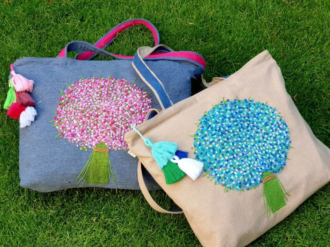 شنطة — Beach Dots Of Flowers (Beig &Blue) — Bag — Beach Dots Of Flowers (Beig &Blue) (1)