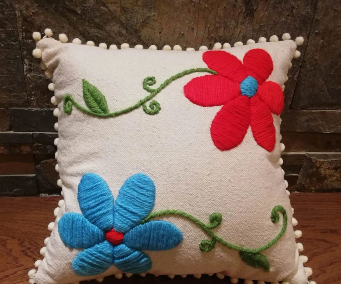 وسادة — 2 Colorful Flowers — Cushion — 2 Colorful Flowers (3)