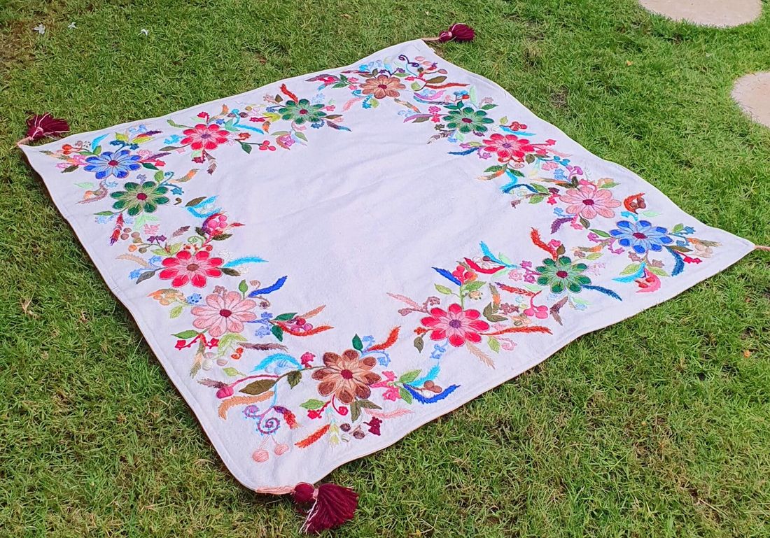 مفرش — Square Table Cloth Classic Colors — Runner — Square Table Cloth Classic Colors (3)