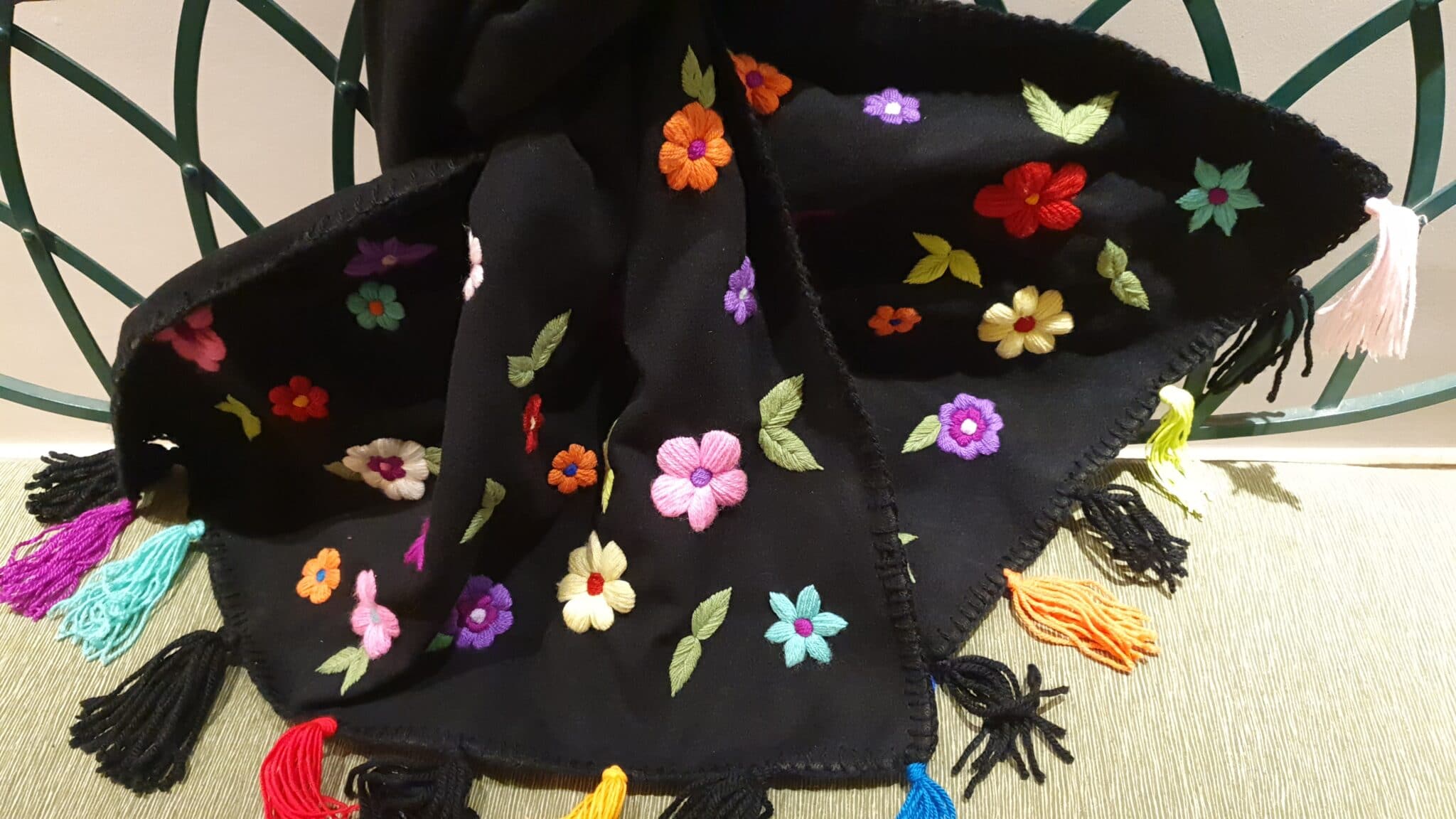 شال شتوي — ورود ألوان — Shawl — Winter Colorful Flowers