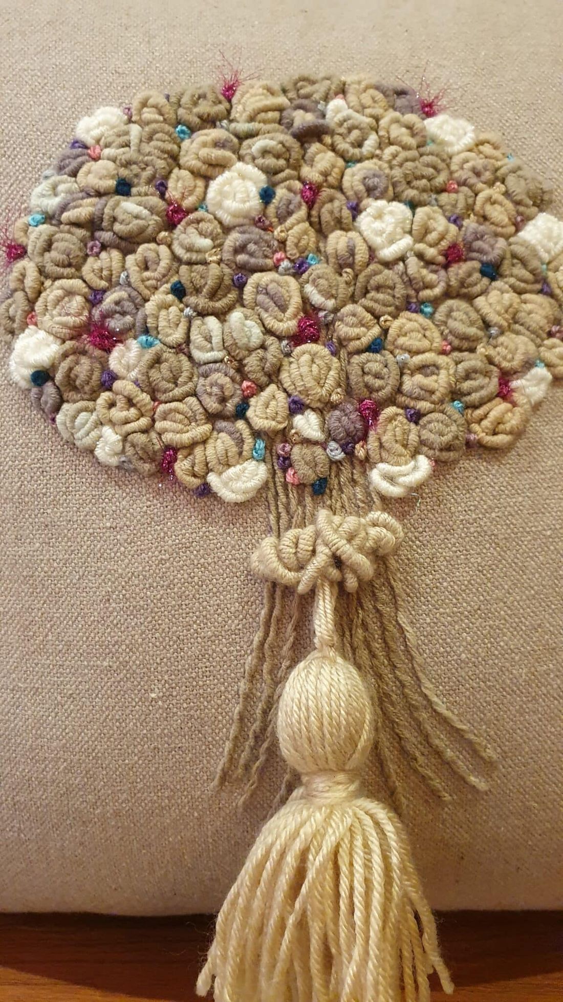 وسادة — Tree With Tassels — Cushion — Tree With Tassels (3)