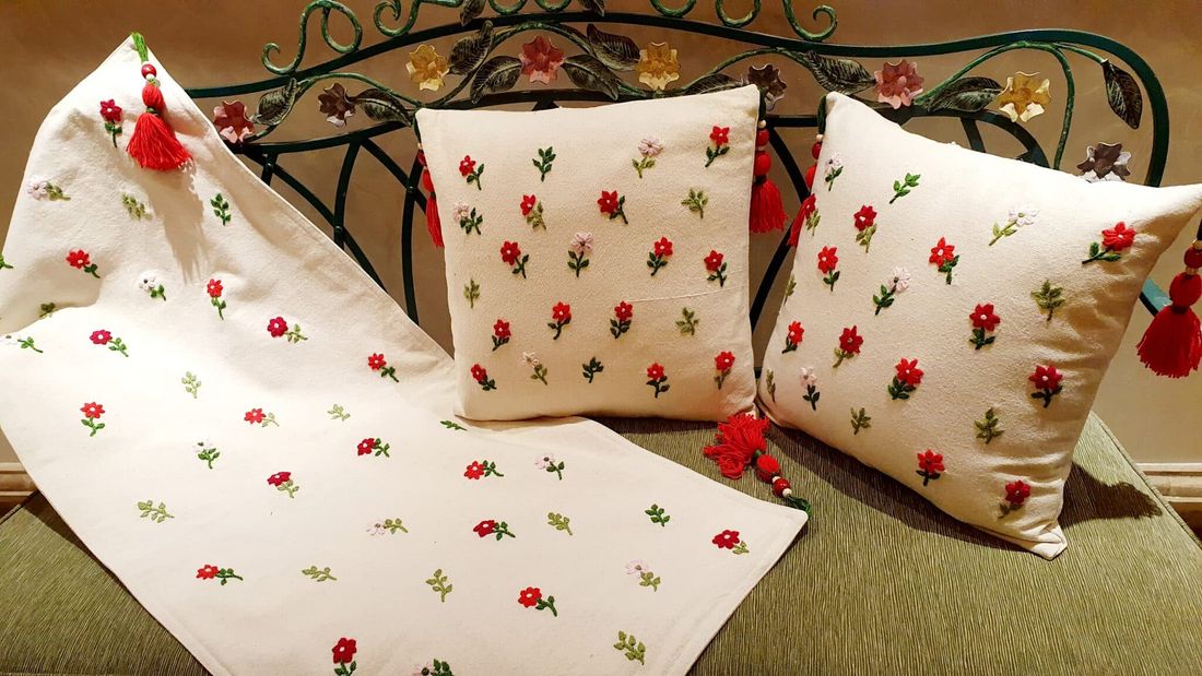 مفرش — Lazy Daisy Red Flower — Runner — Lazy Daisy Red Flower (4)