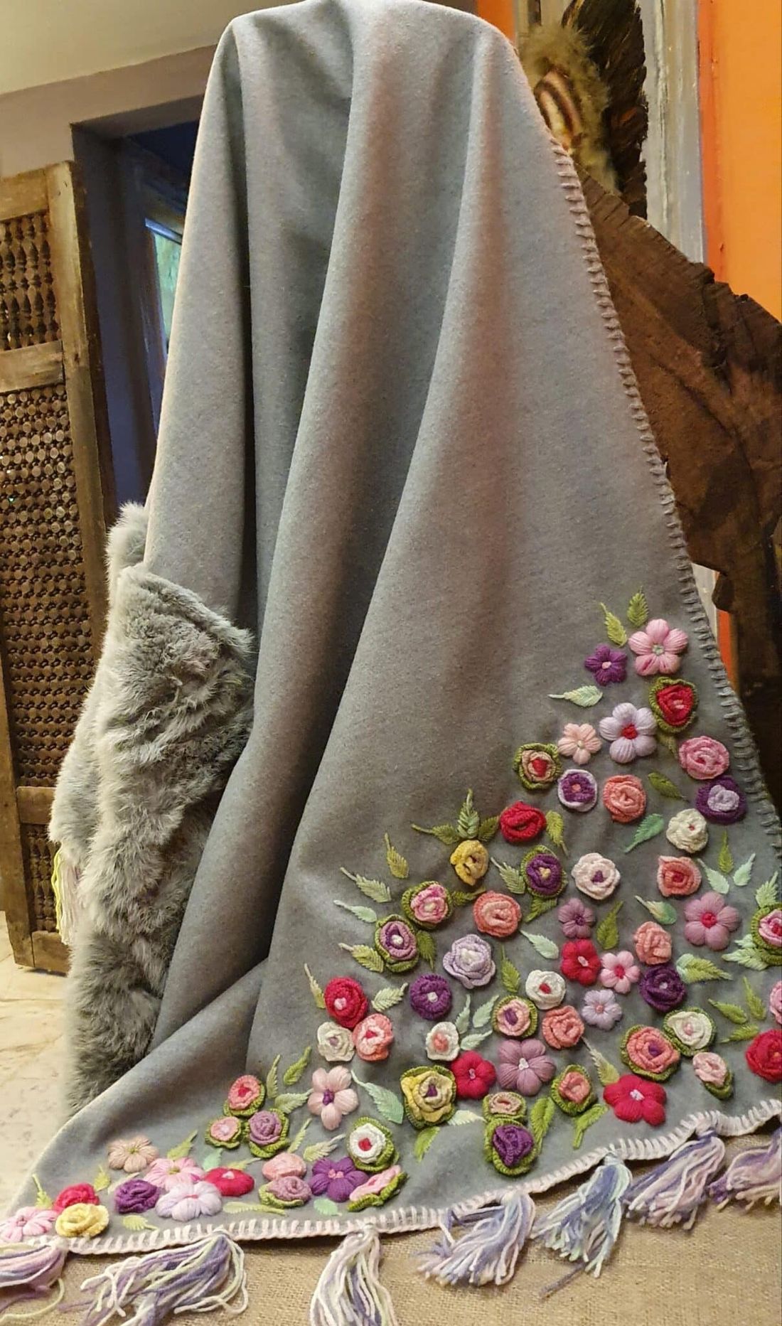 شال شتوي صوف — رمادي فاتح (جاردن) — Shawl — Winter Wool, Light Grey (Garden) (8)