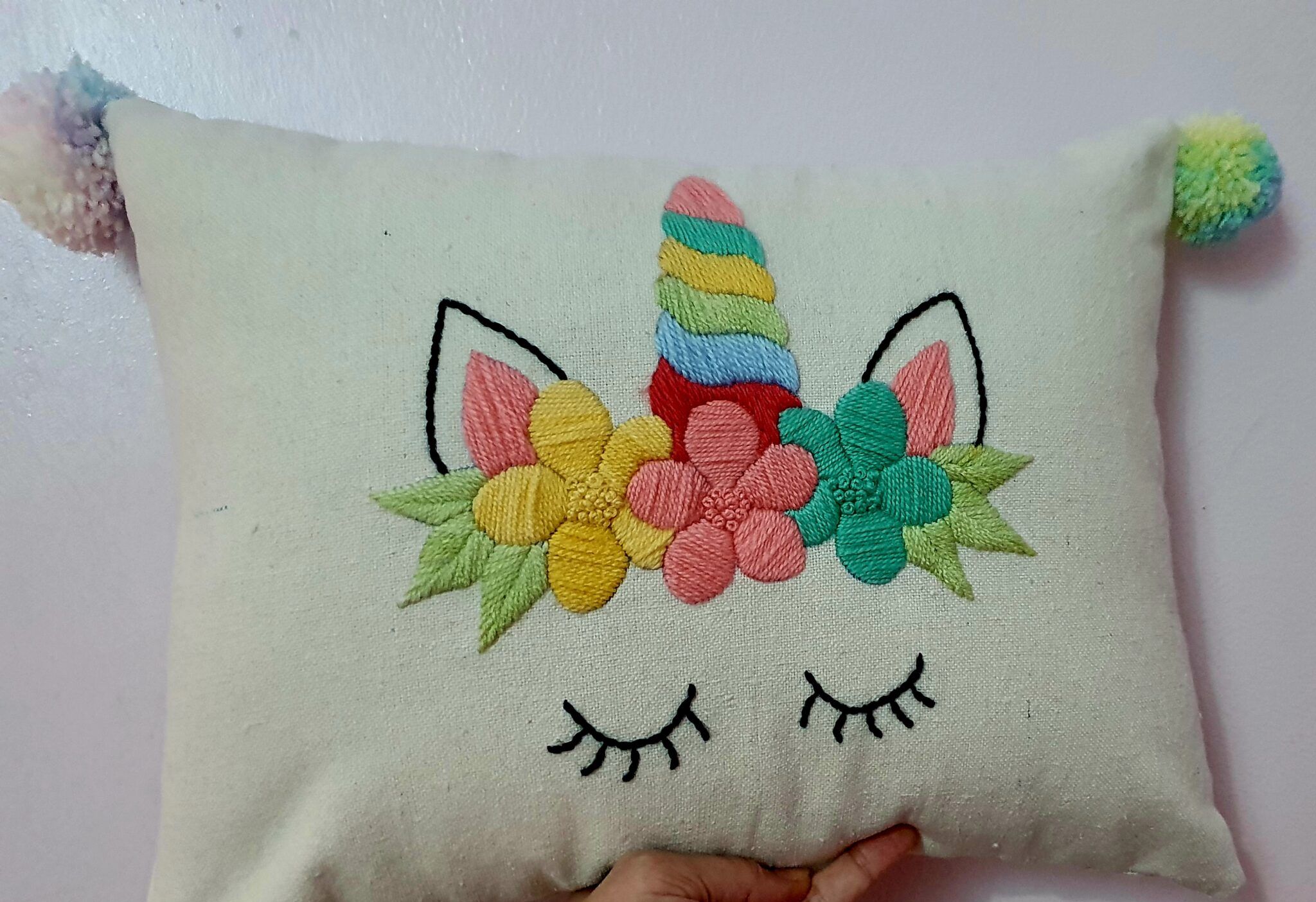 وسادة — وحيد القرن نايم — Cushion - Sleepy Unicorn