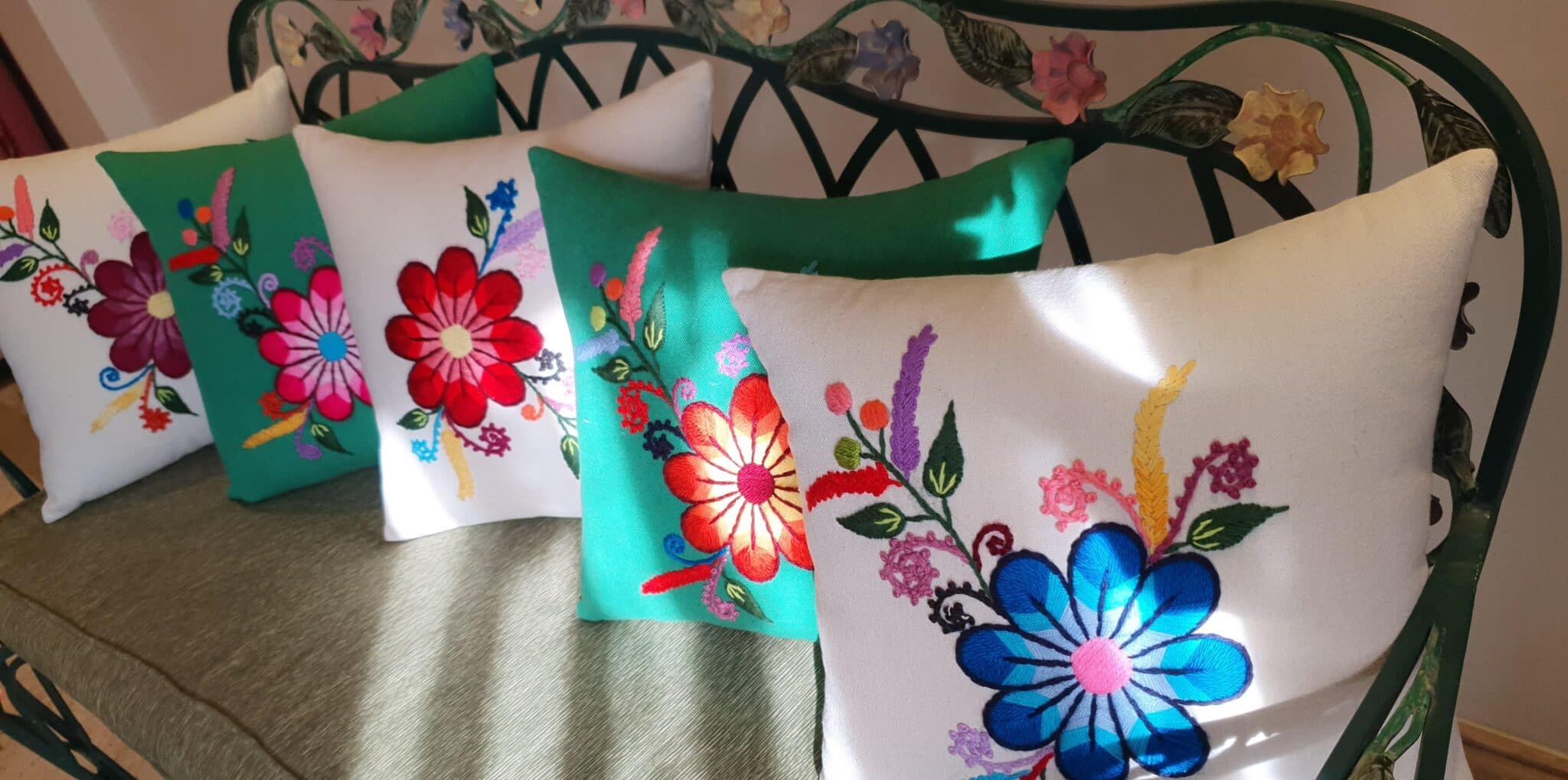 وسادة — 1 Round Flower — Cushion — 1 Round Flower