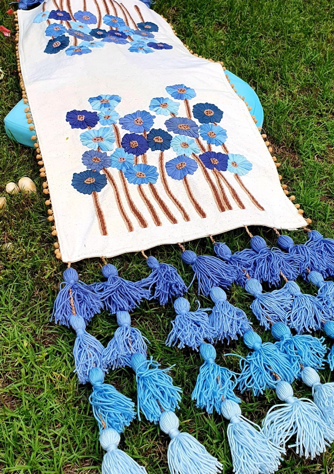 Iblues Flowers With Tassels — Iblues Flowers With Tassels (1)