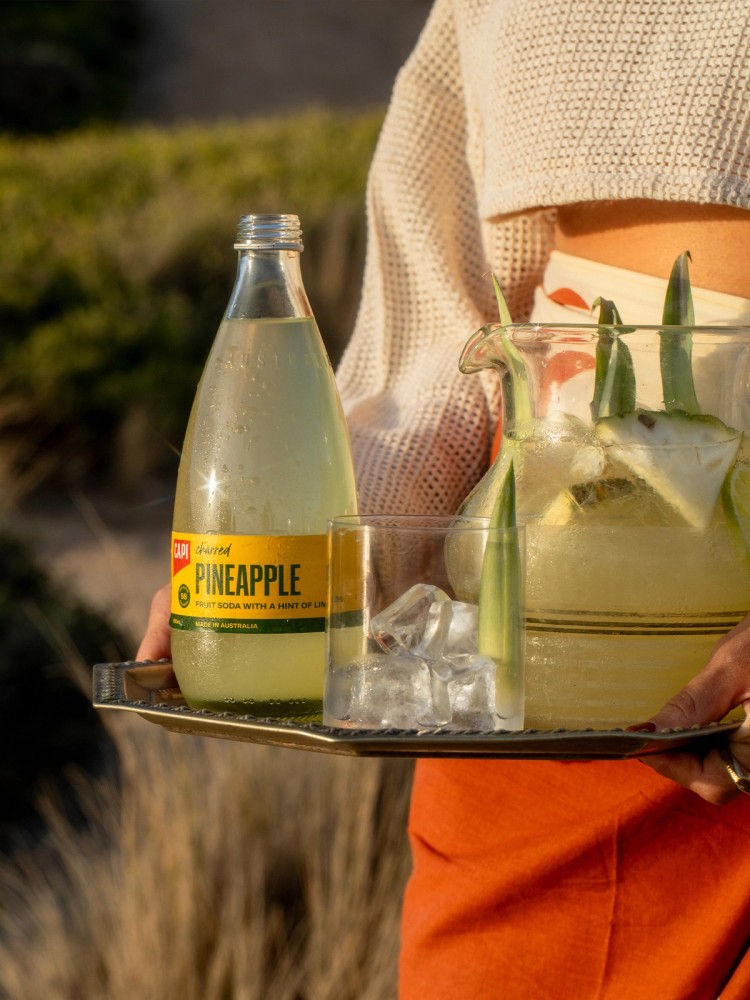 Charred Pineapple 750ml Lifestyle