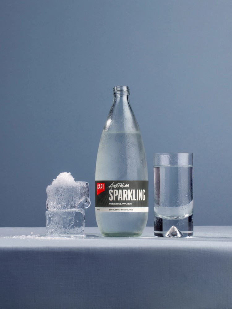 Sparkling 750ml Lifestyle