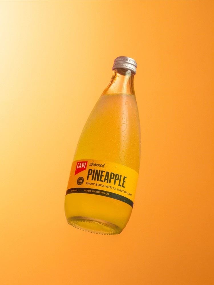 Charred Pineapple 750ml Lifestyle 2