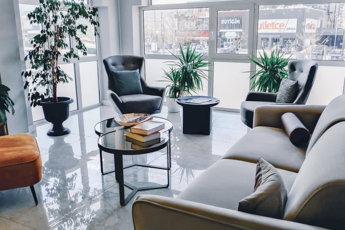 Kliniğin bekleme salonu