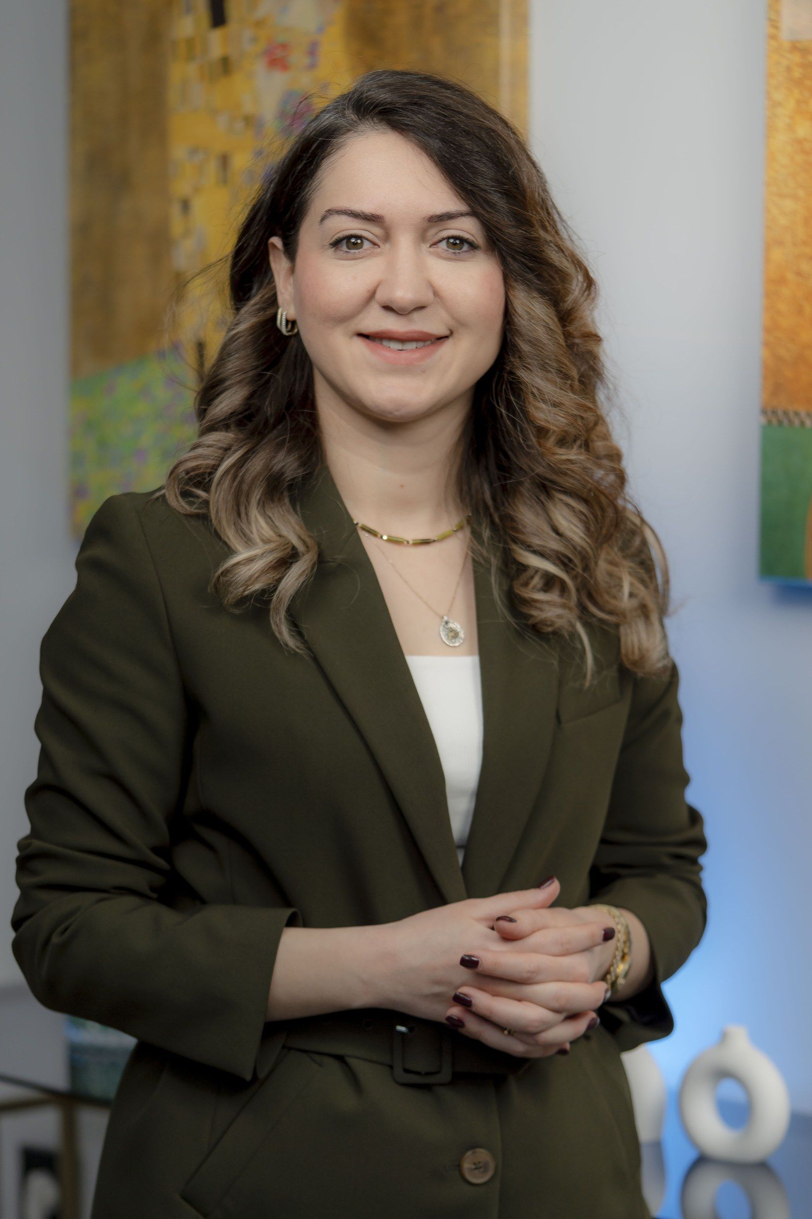 Dr. Nuran Şahin Sevim, Çankaya’daki kliniğinde