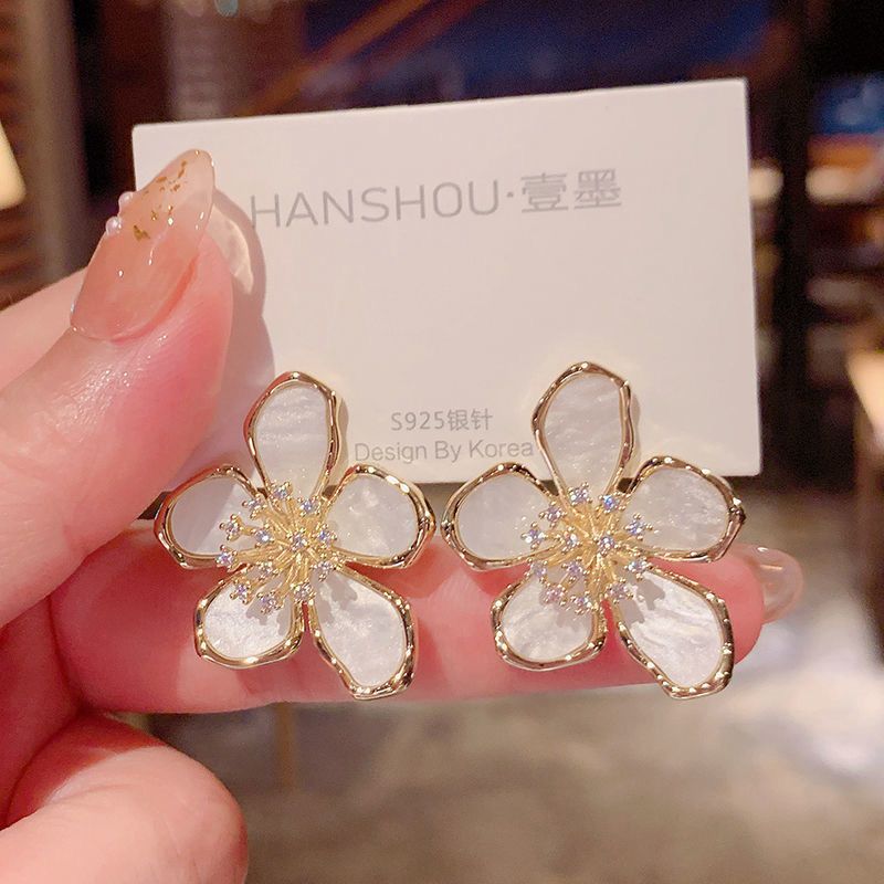  Hanshou Earring 