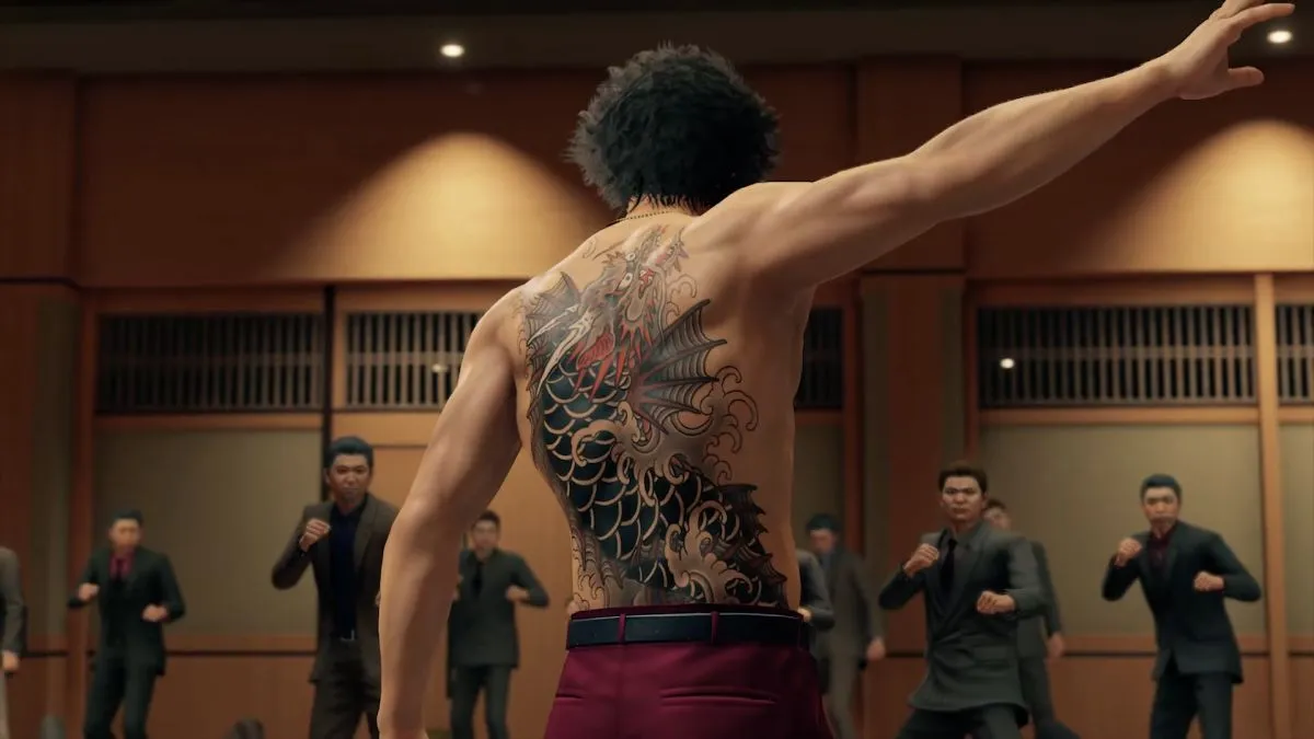 Ichiban loves showing off his back tattoo !