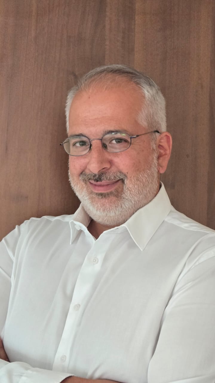 תמונה של VIKTOR PAPATHEODOROU