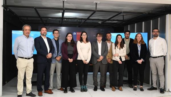 Mineduc recibe informe de recomendaciones de la Mesa Técnica del SAE