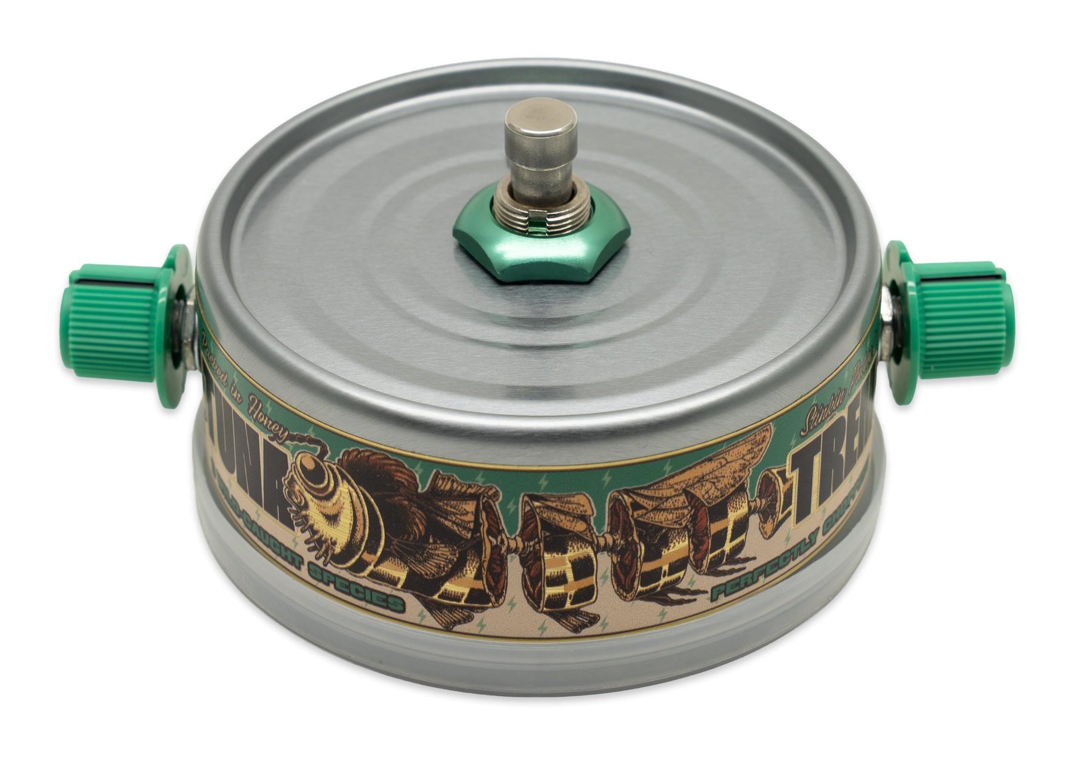 Beetronics Tuna Trem front three-quarter packshot, silver tuna can, green Species and Speed knobs, bee-pattern TUNA label