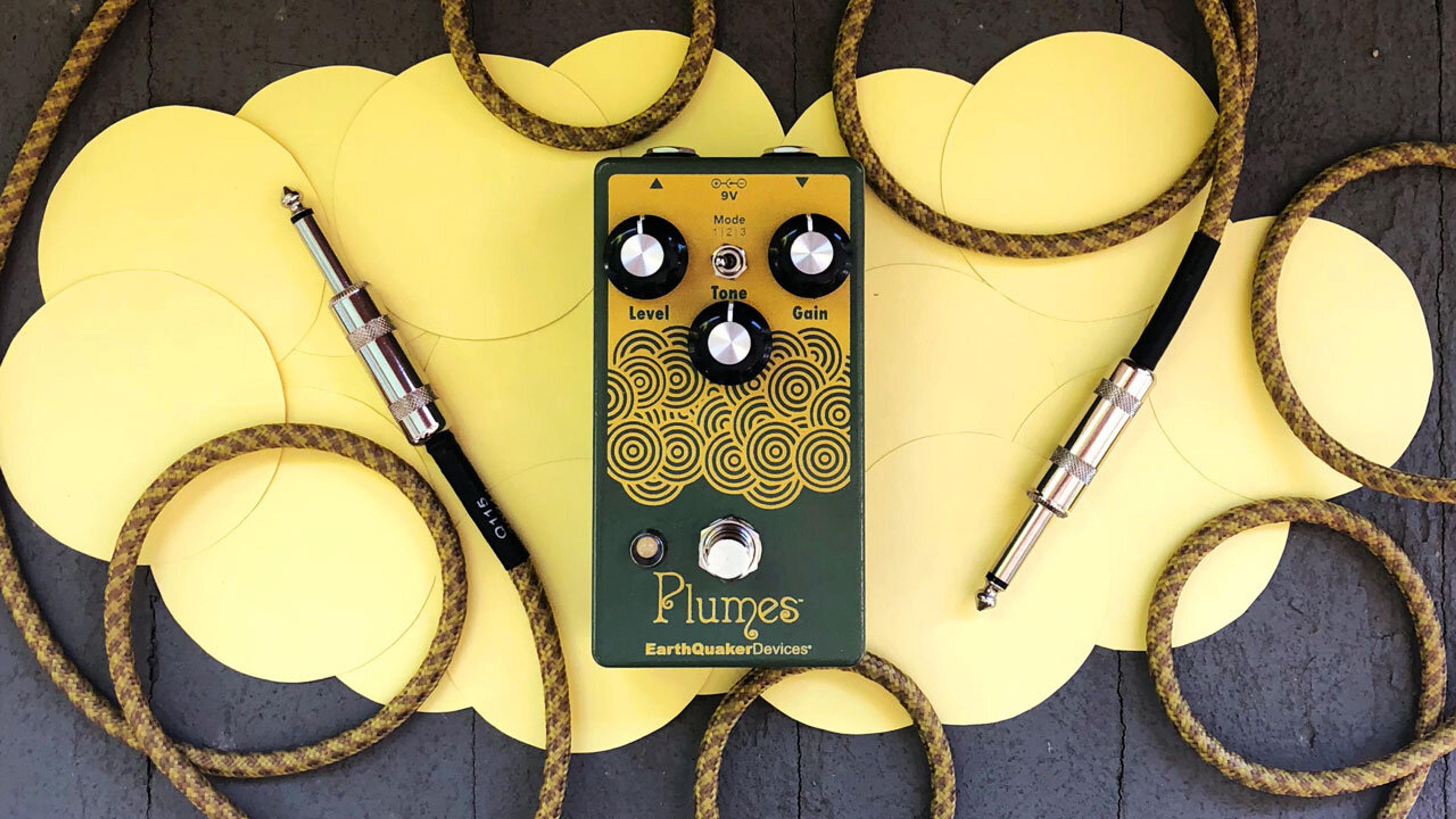 EarthQuaker Devices Plumes with yellow paper circles and braided cables