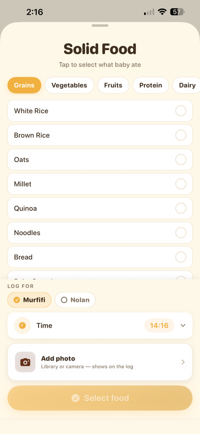 MamaBee solid food logging screen