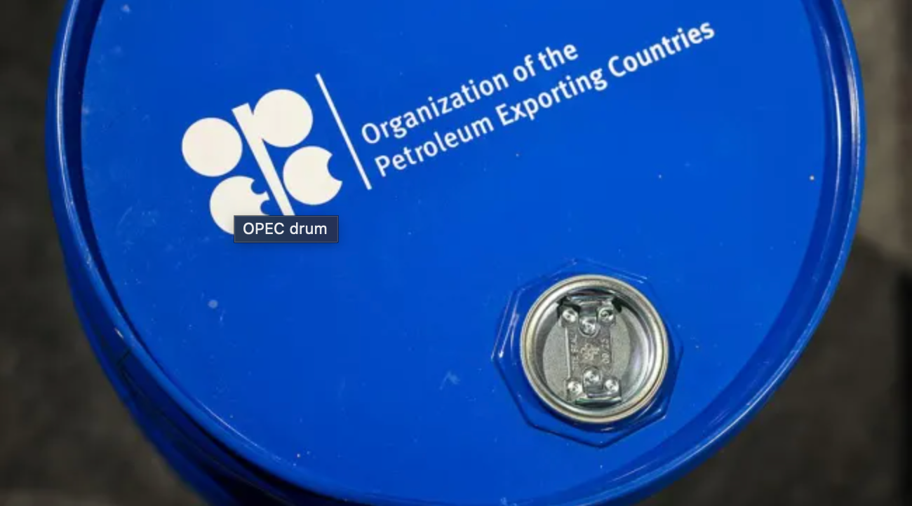 Emiratos Árabes sale de la OPEP, mientras la independencia llega con ayuda financiera externa