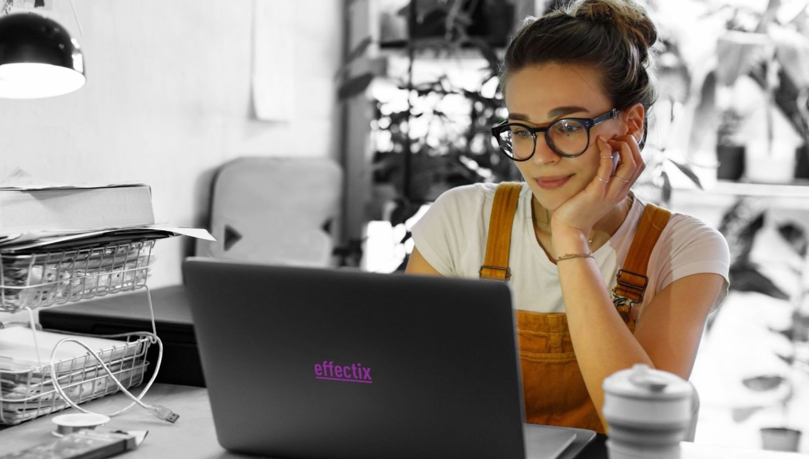 Už skoro rok pracujeme efektívne z home-officu