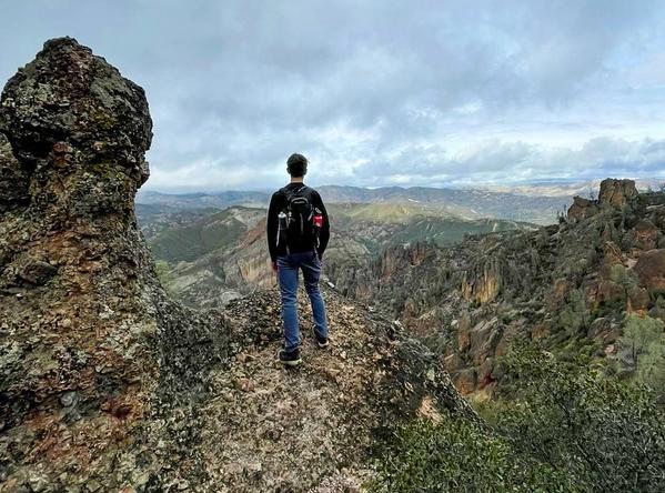 hiking at pinnacles national park