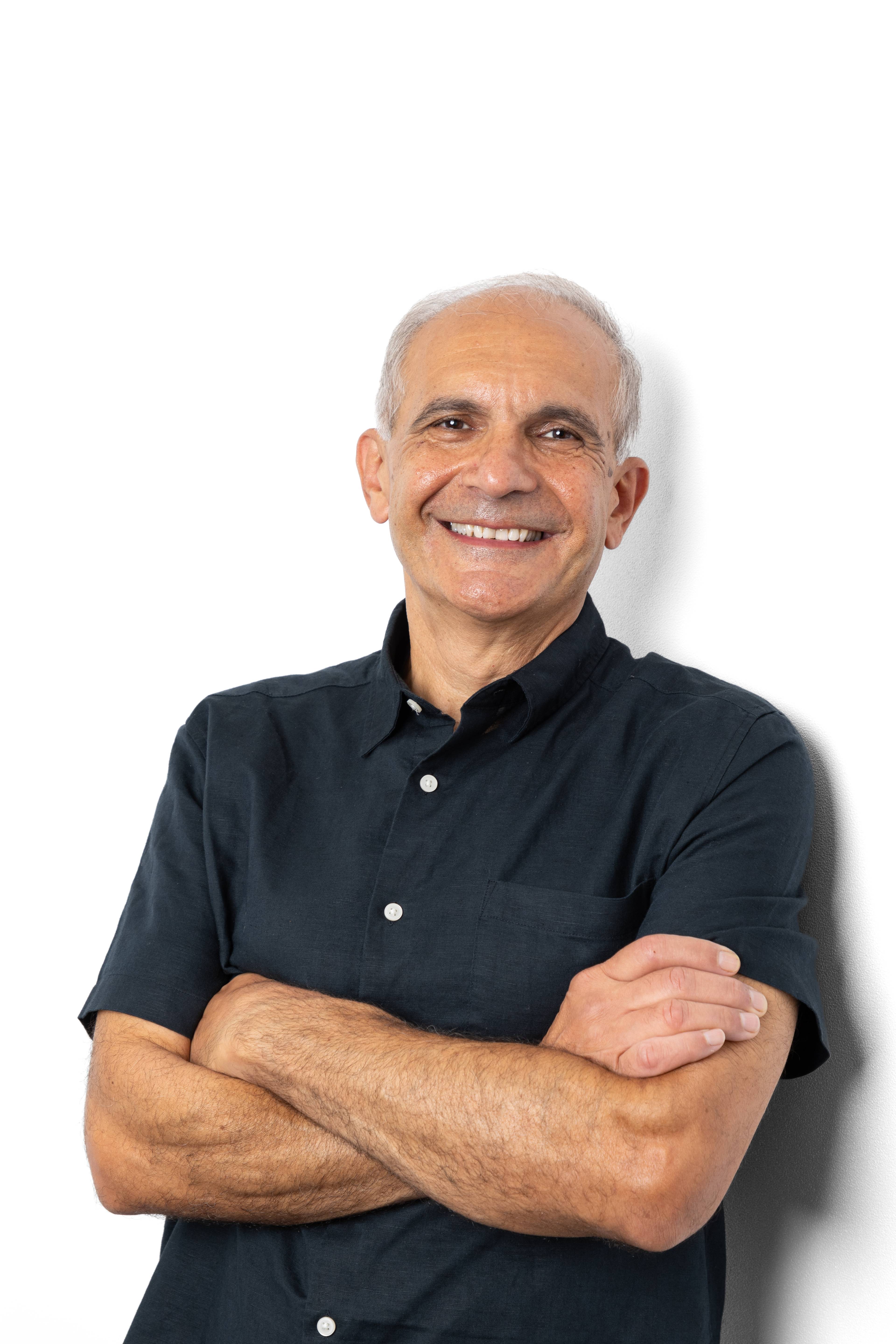 Dentist Shahriar Majlessi