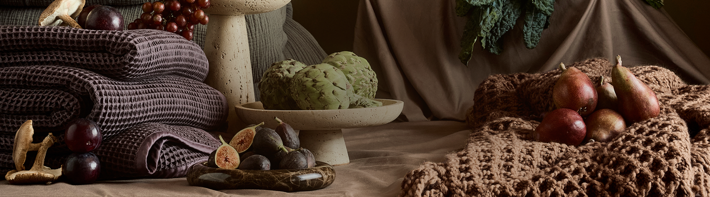 The Deeply Comforting
Colors Of The Season