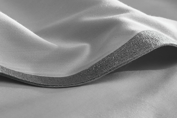 Signature Curved Edge