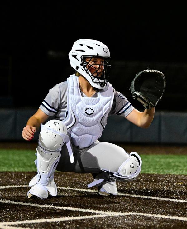 EvoShield Women's Pro-SRZ™ 2.0 Fastpitch Catcher’s Chest Protector - Adult