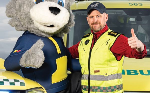 Lansering av årets viktigste låt: "Prate Smile Løfte"