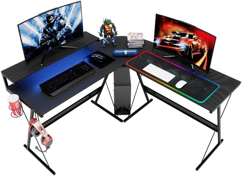 L-Shaped Desk Gaming in RGB LED