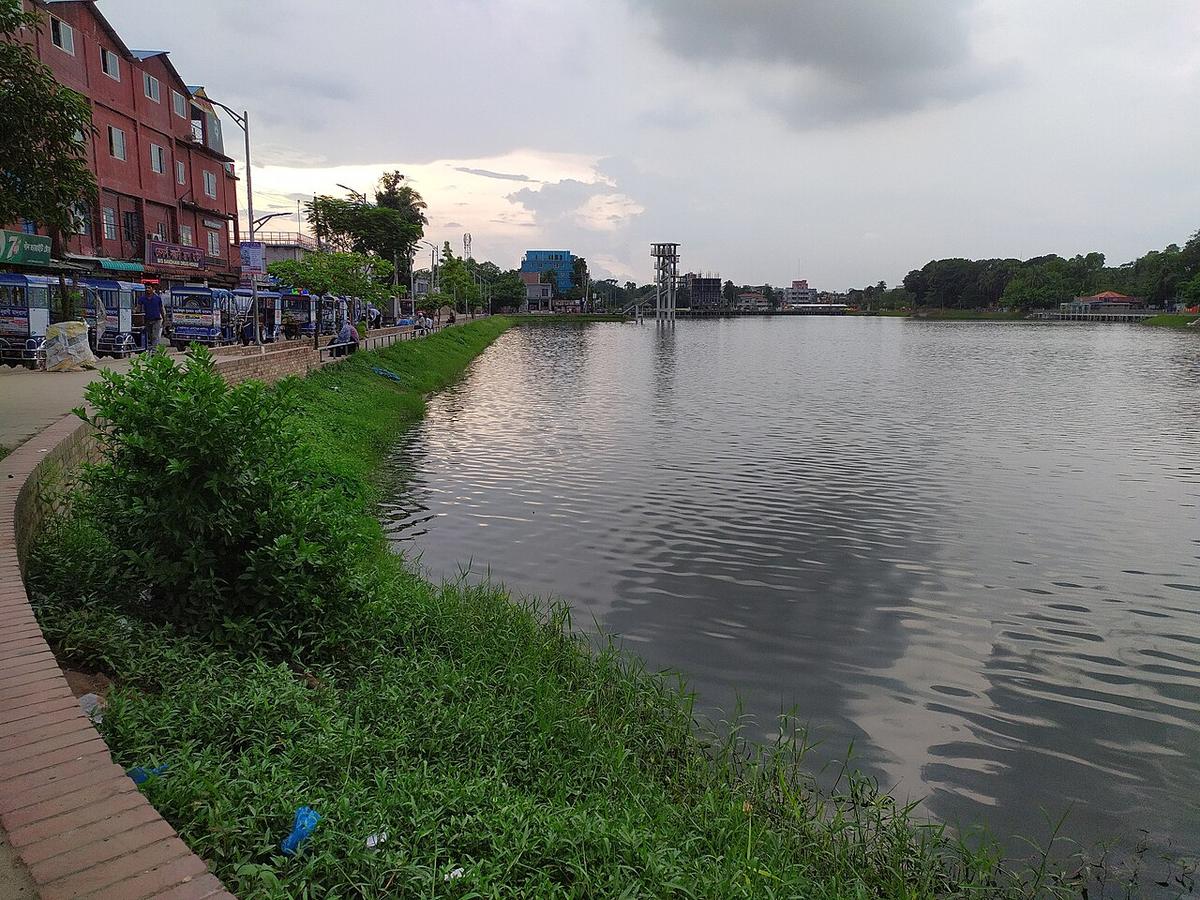 শকুনী লেক