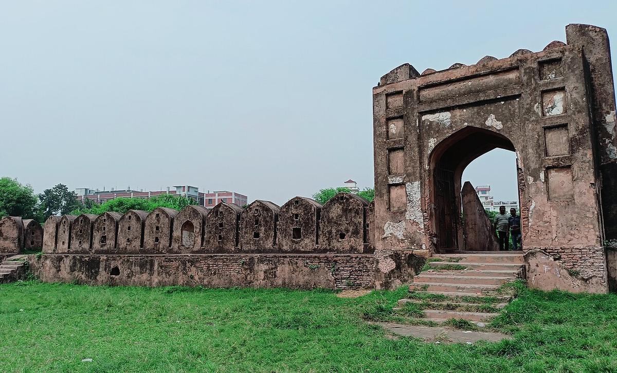 হাজীগঞ্জ দুর্গ