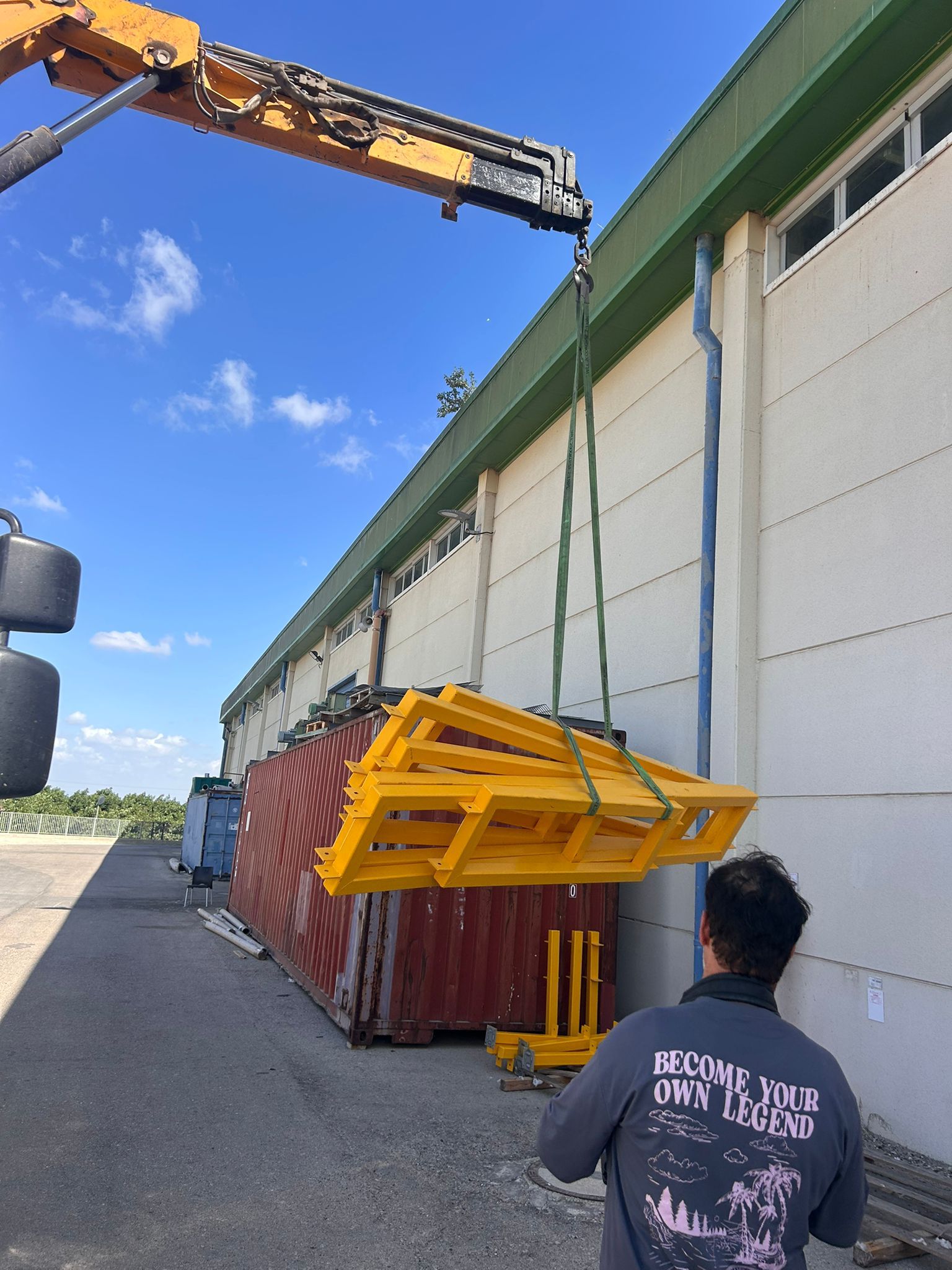 תמונה 1 של שירות ציוד ומכולות