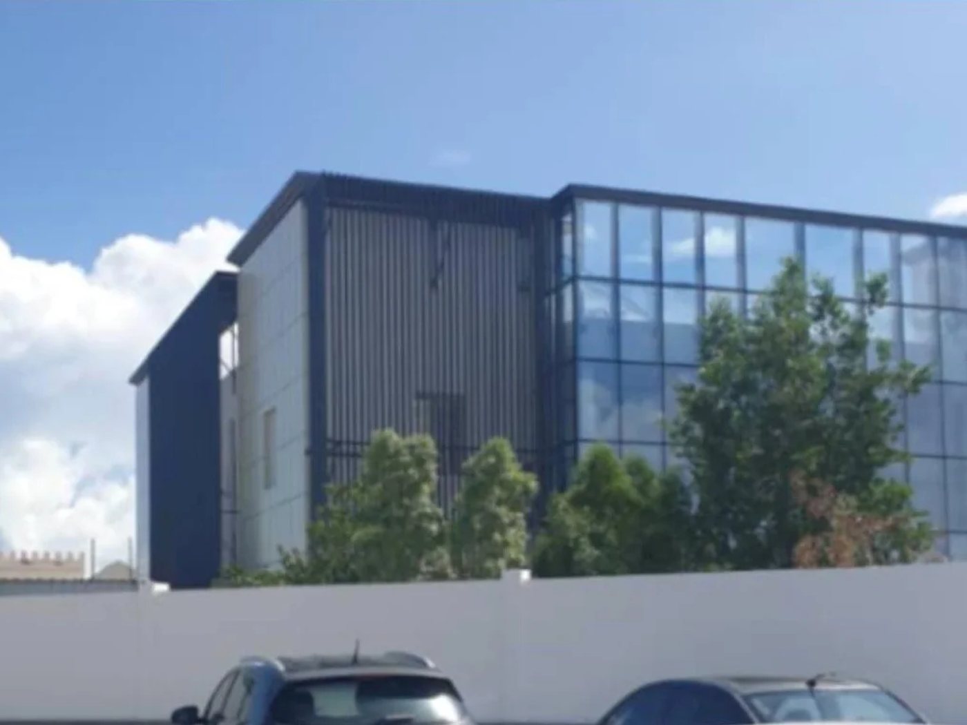 Alternative facade view of the CAC Bank VIP branch