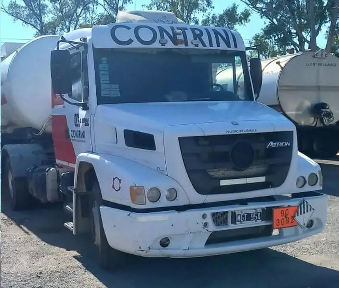 Camión Mercedes Benz Atron 1634