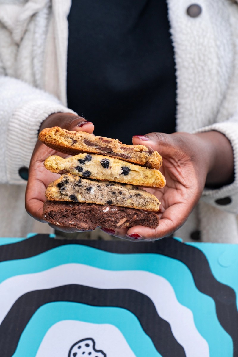 MOLTN cookie gift box