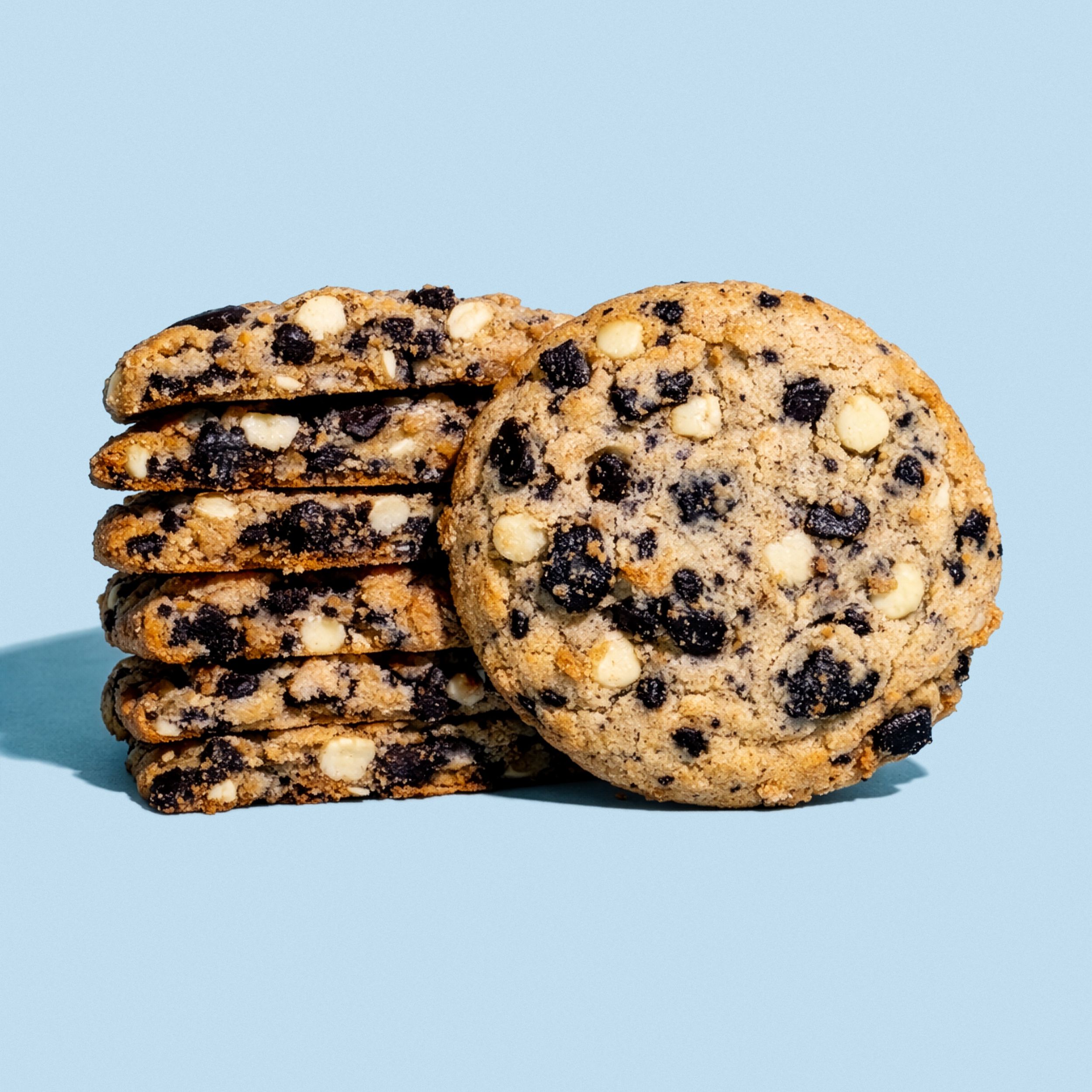 Cookies & Cream Premium Cookie