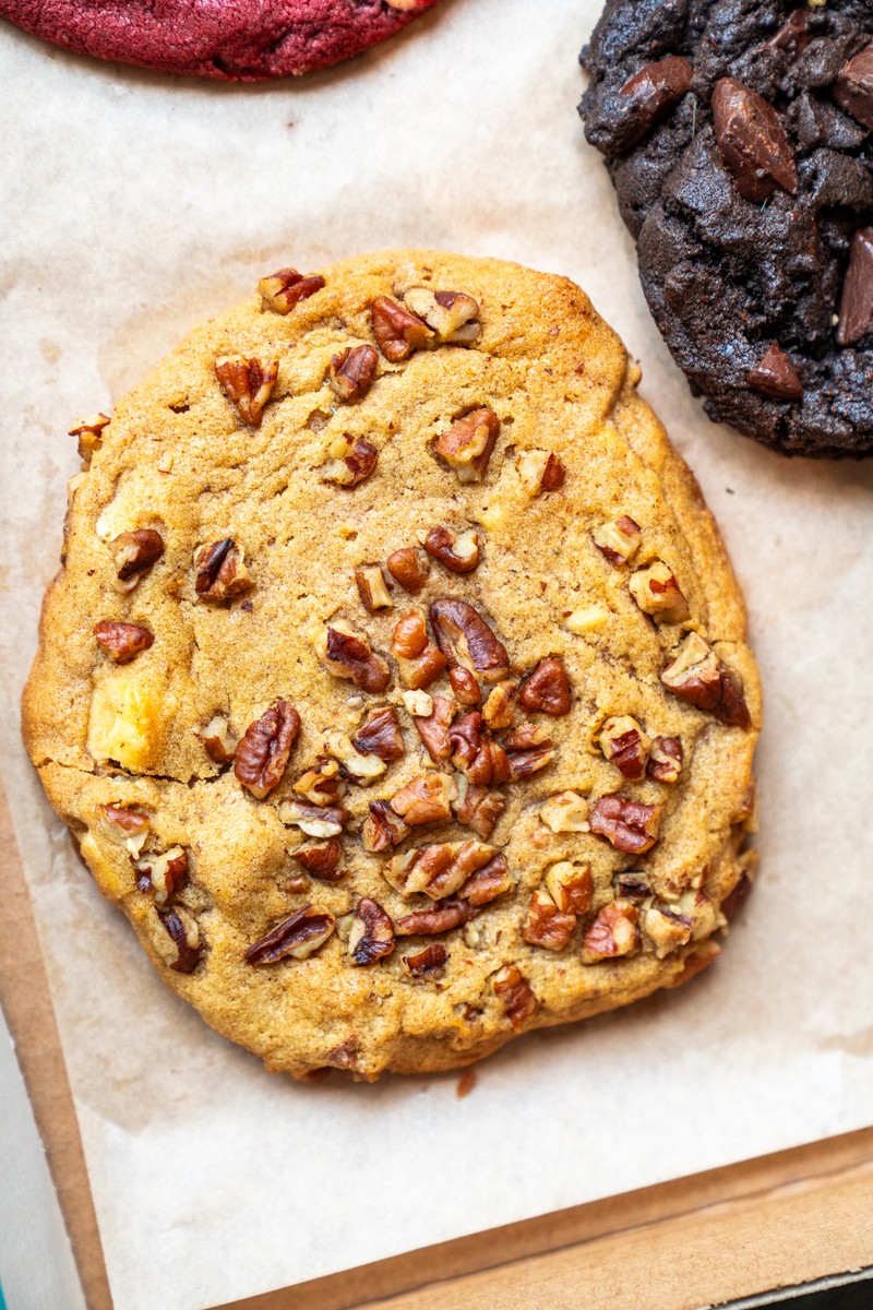 MOLTN cookie gift box