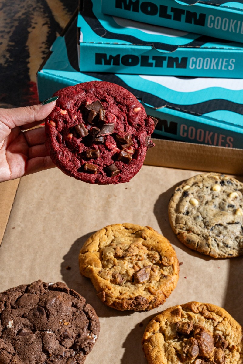 MOLTN cookie gift box