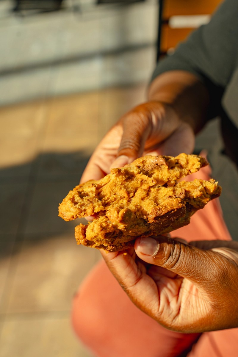 MOLTN cookie gift box