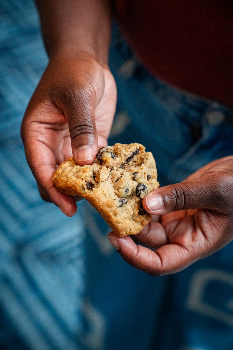 MOLTN cookie gift box