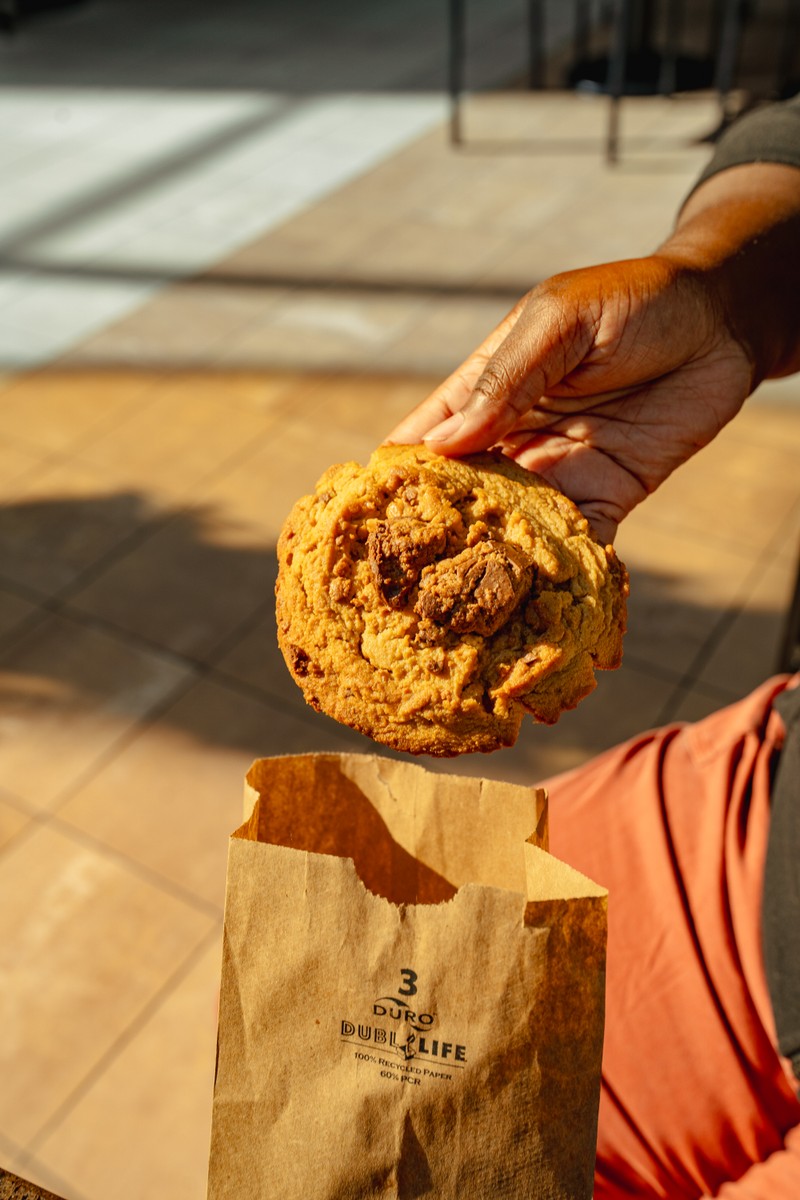 MOLTN cookie gift box