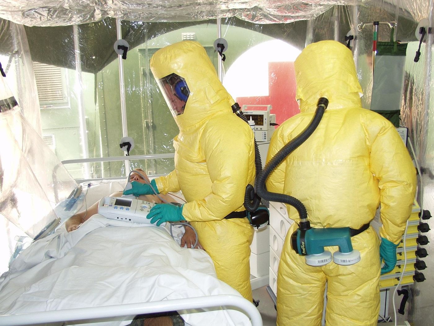 Ebola outbreak could exceed 20,000 cases, CDC warns