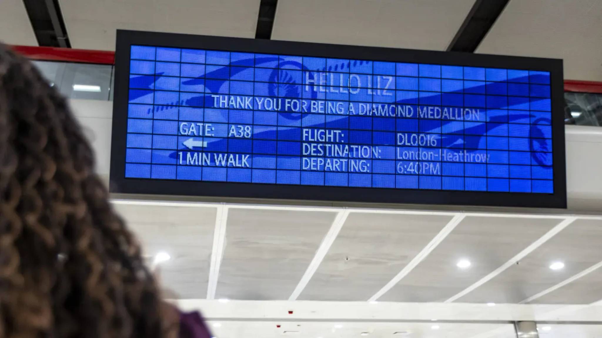 Delta's Parallel Reality boards personalize travel info