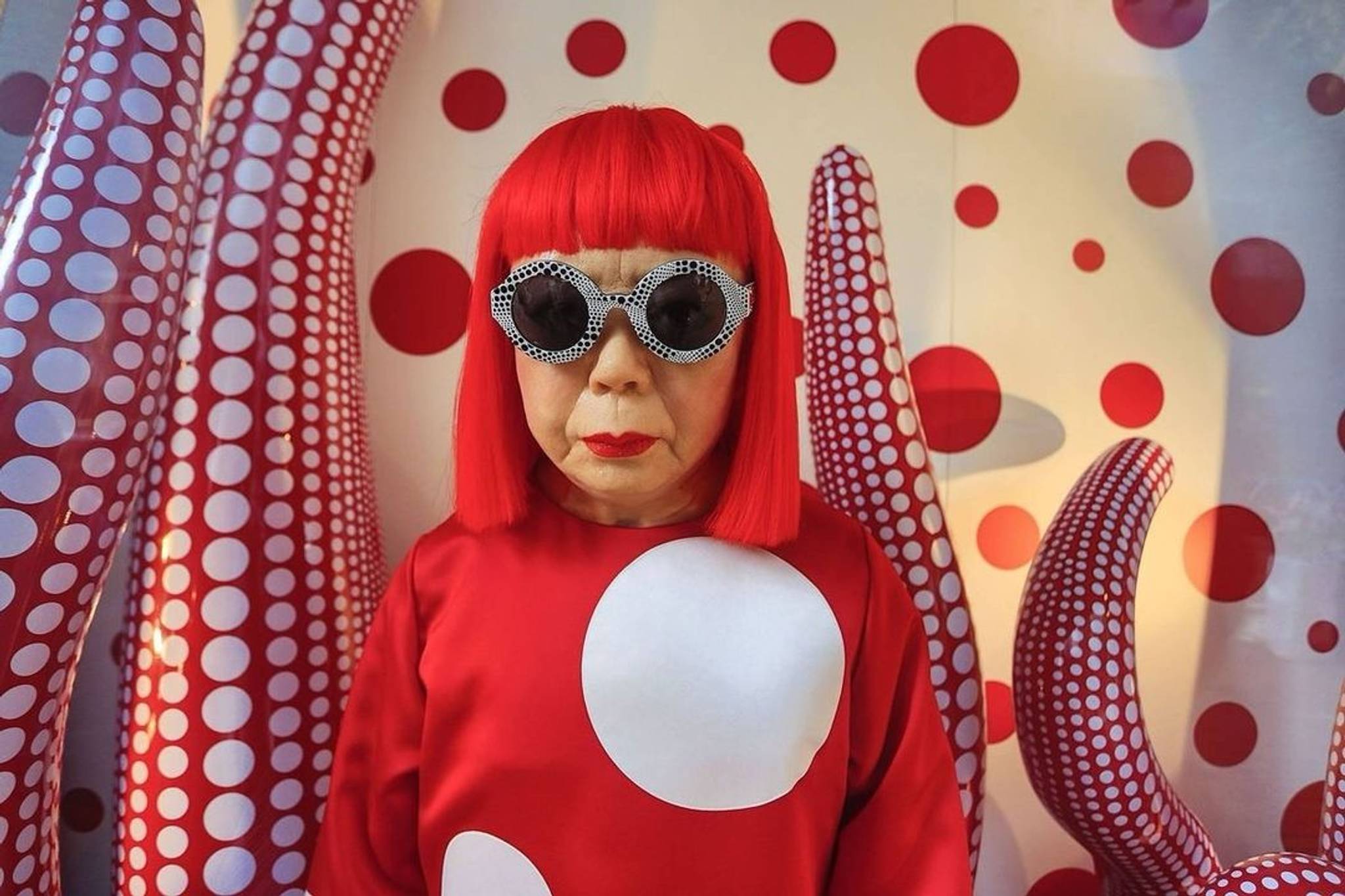 How Yayoi Kusama connects the dots of high art and virality