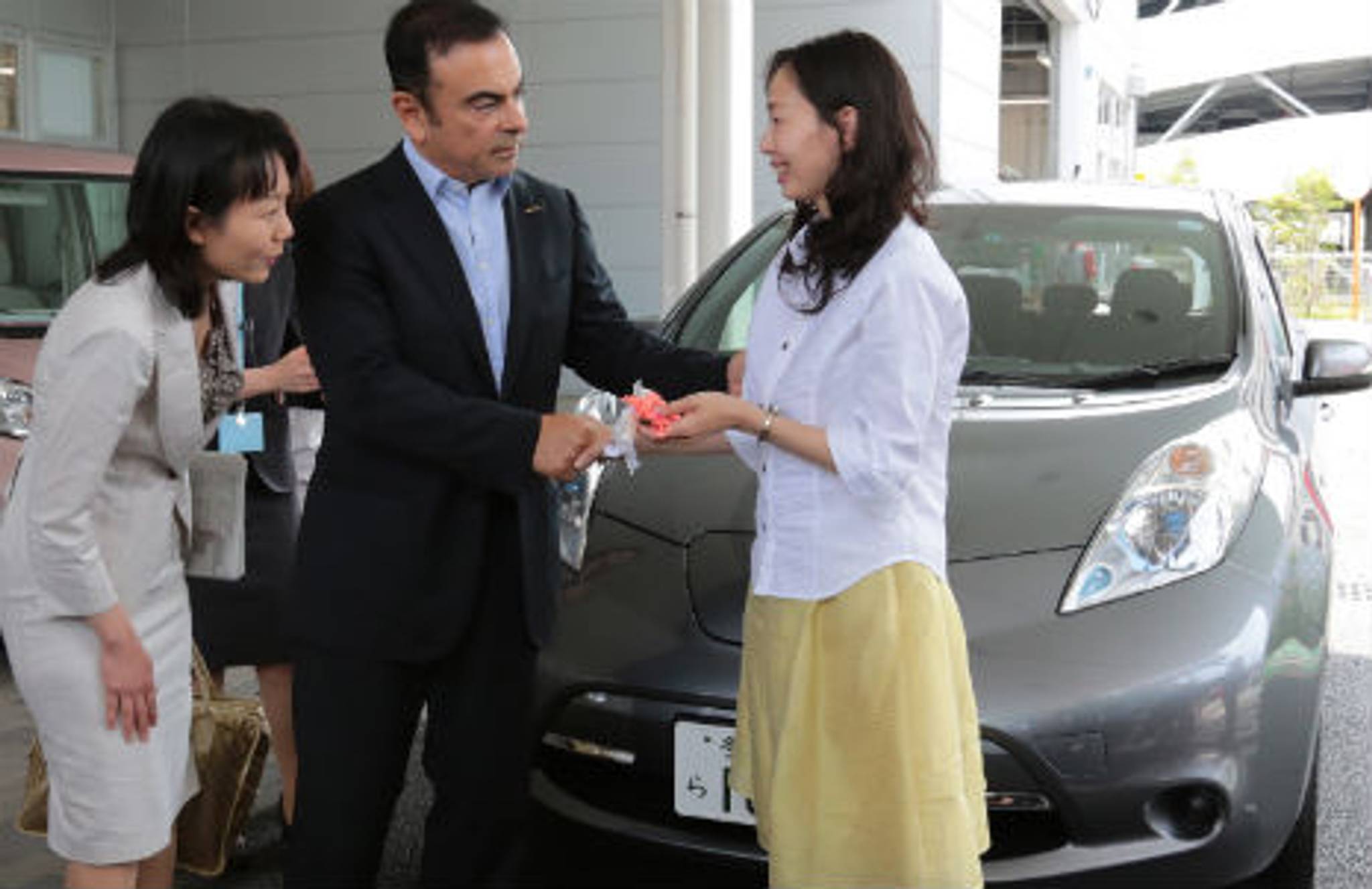 Nissan launches showrooms for women