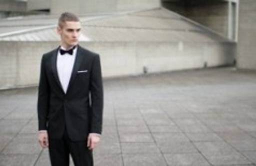 Boys spending more on prom 'look'