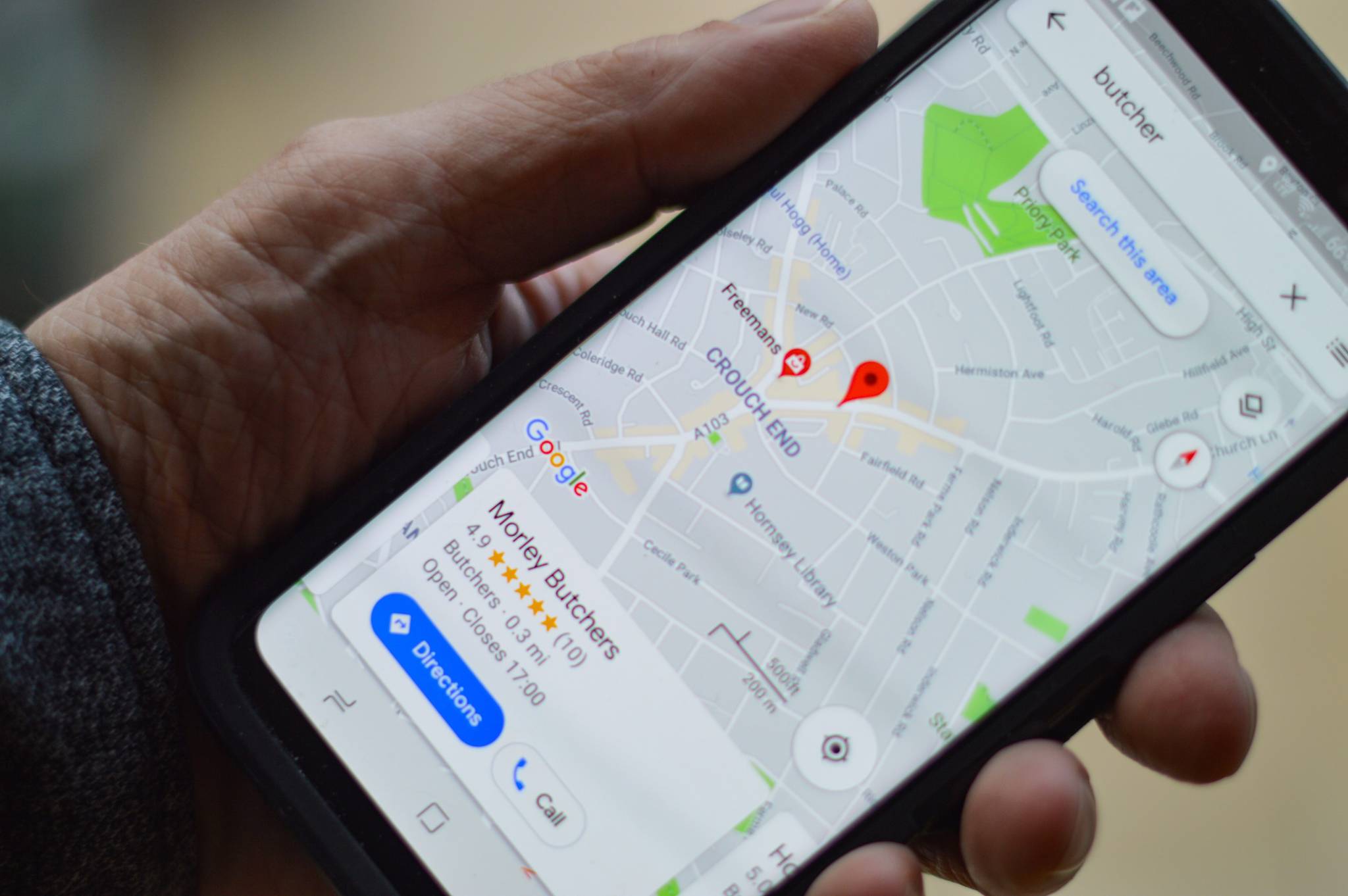Google Maps update pushes human recommendations